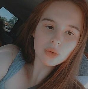 Meet your Posher, Candice